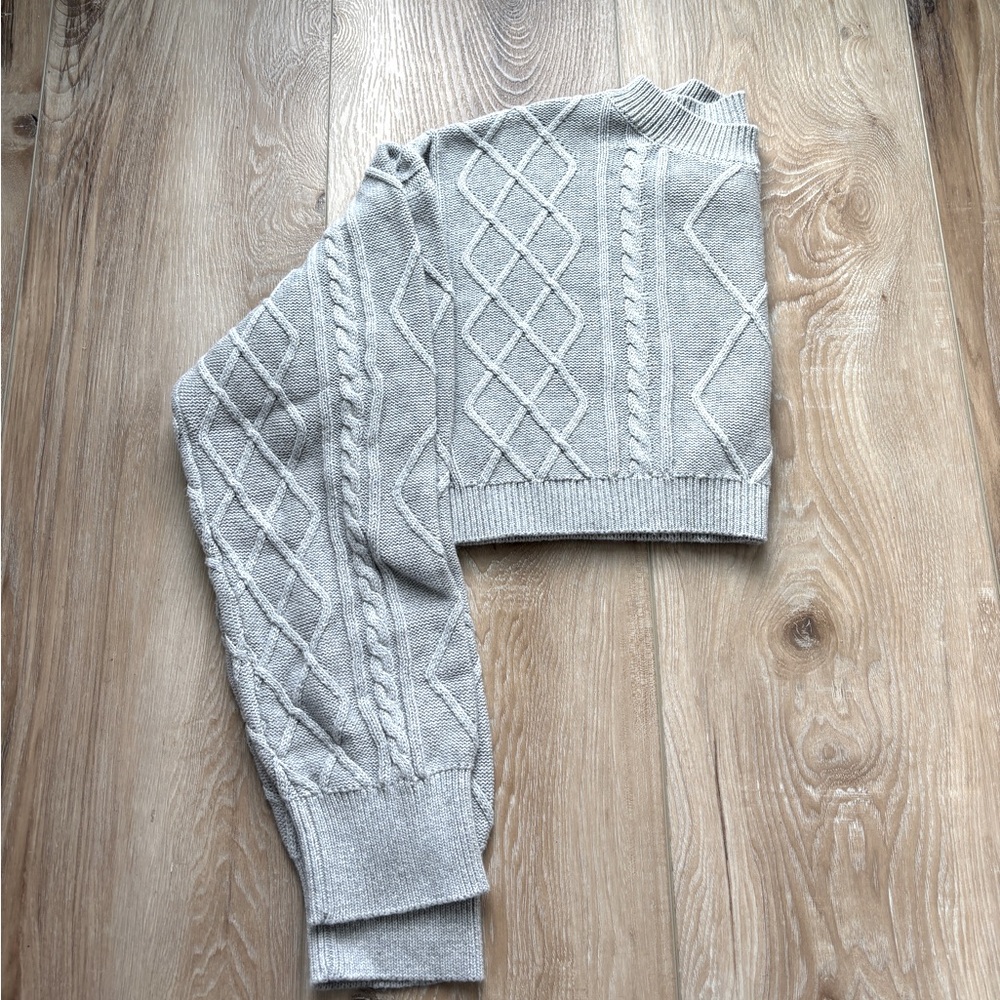 Women’s cropped sweater